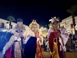 Las calles de Olivenza se llenan de magia con la Cabalgata de Reyes