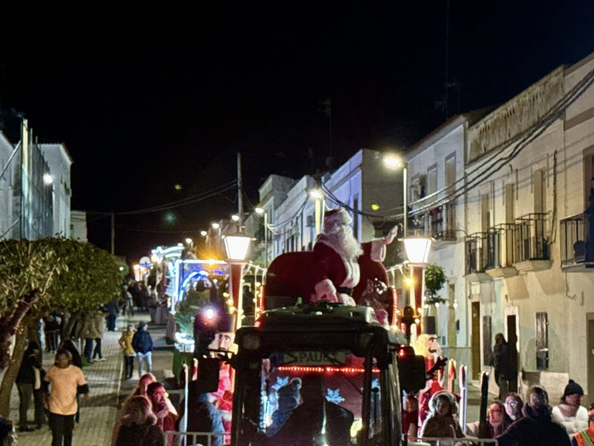Las calles de Olivenza se llenan de magia con la Cabalgata de Reyes