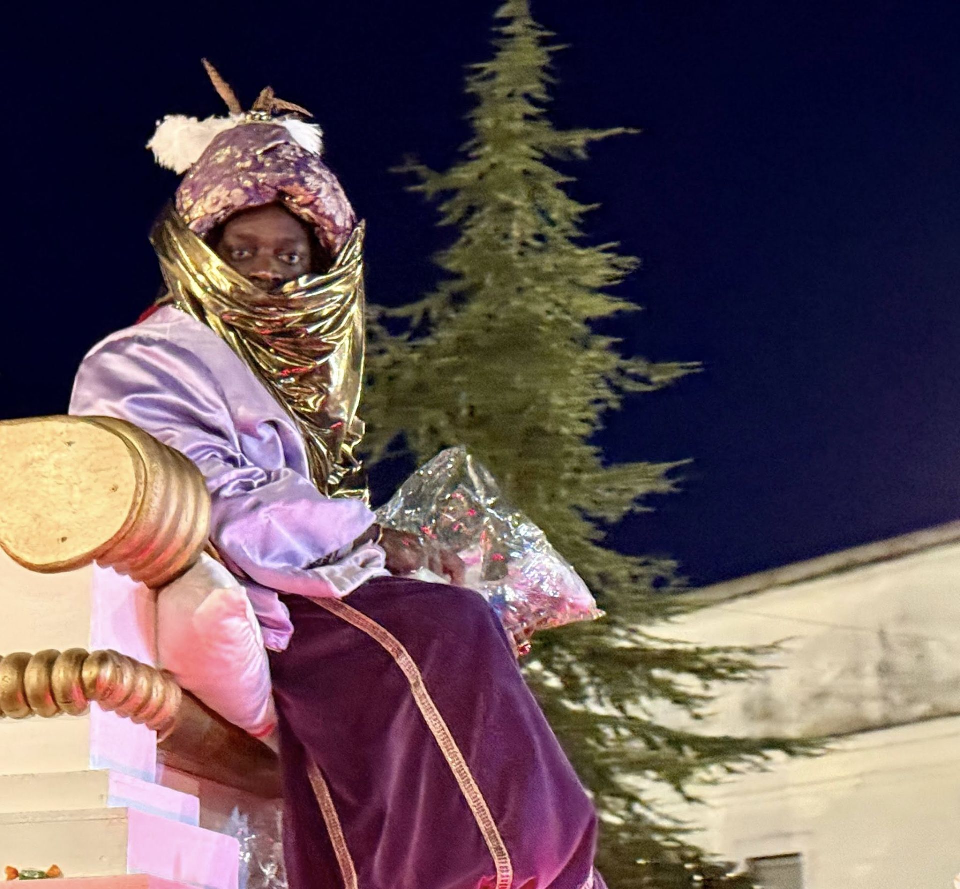 Las calles de Olivenza se llenan de magia con la Cabalgata de Reyes