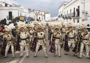 La comparsa 'Dónde vamos la liamos' brillará en el carnaval de Badajoz