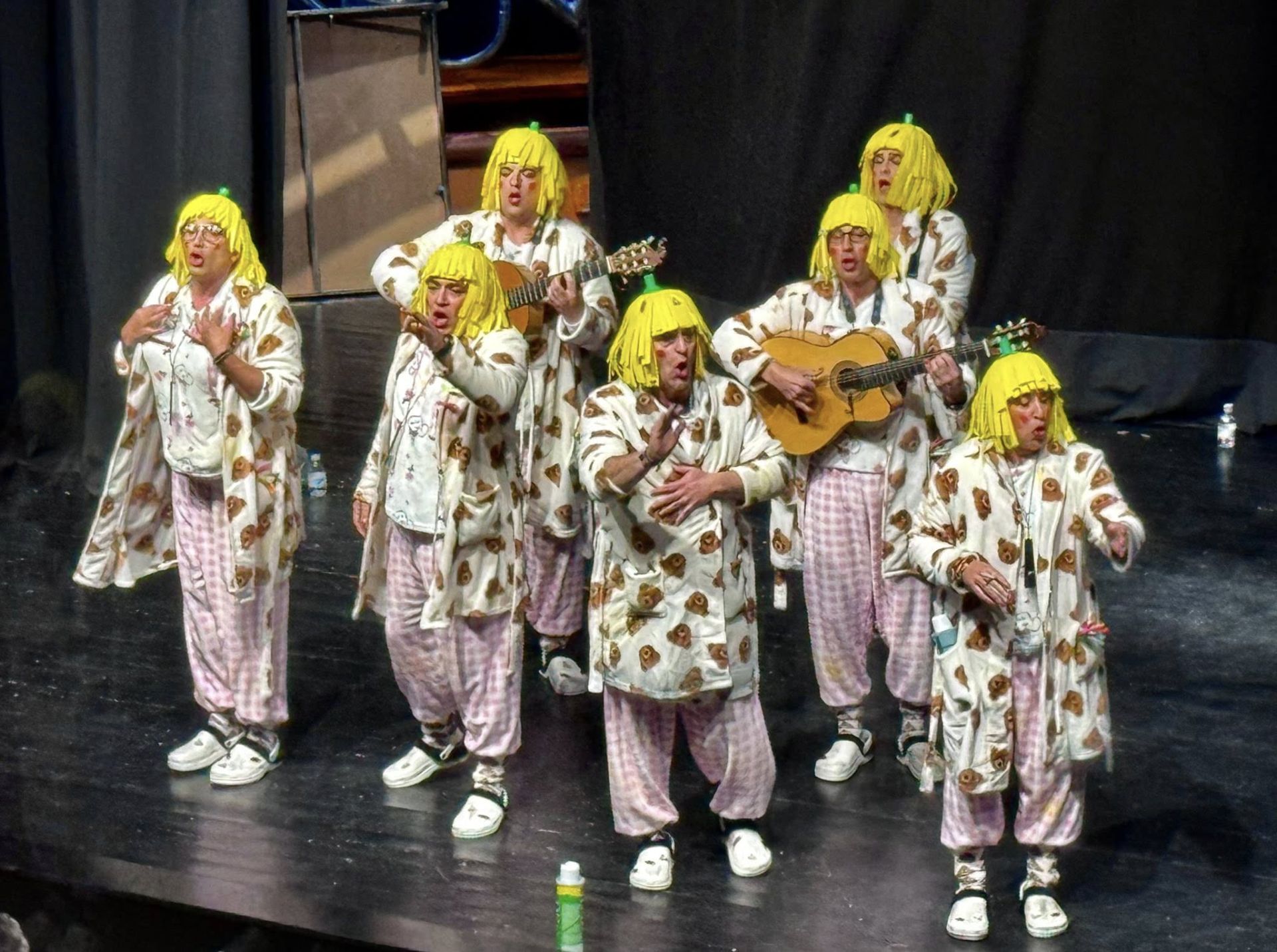 El Certamen de Murgas del Carnaval 2026 llena de ingenio la Casa de la Cultura