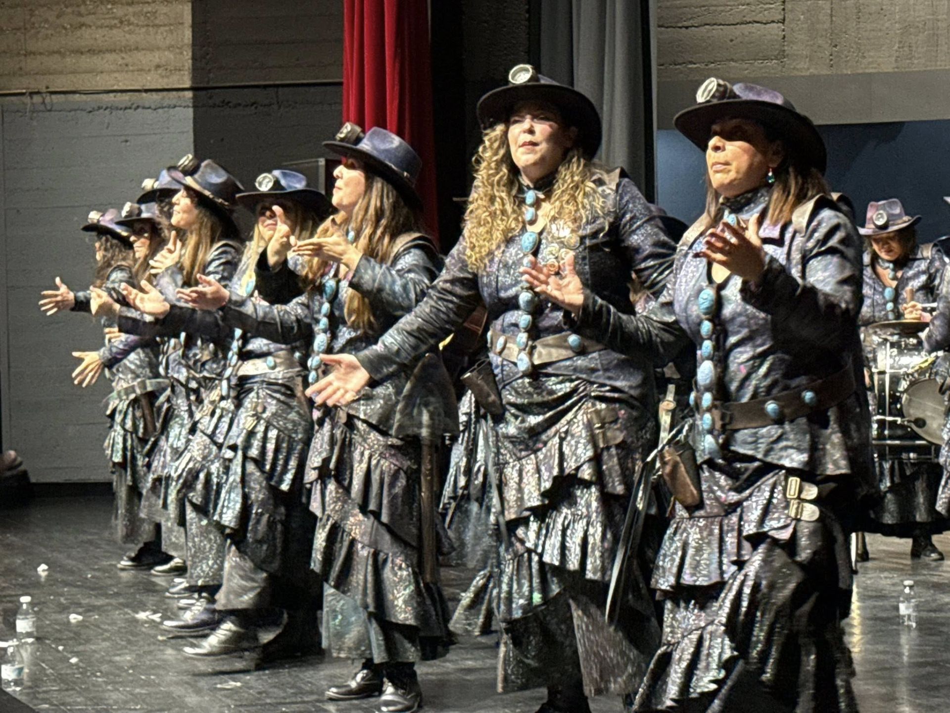 El Certamen de Murgas del Carnaval 2026 llena de ingenio la Casa de la Cultura