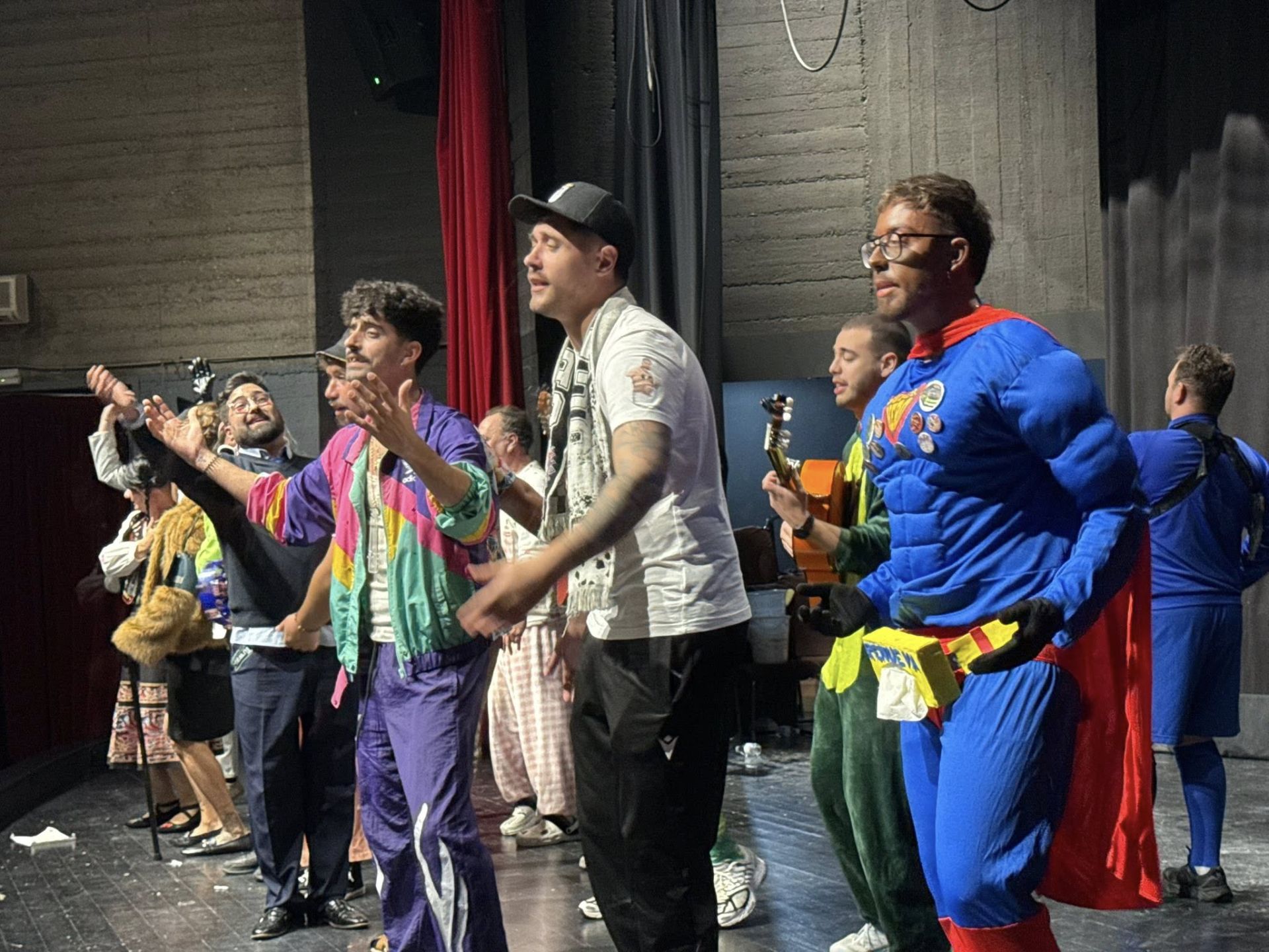 El Certamen de Murgas del Carnaval 2026 llena de ingenio la Casa de la Cultura