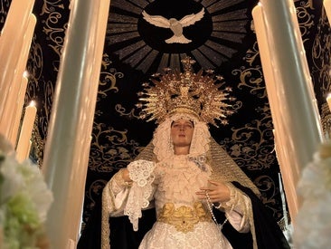 La Virgen de la Caridad procesiona por primera vez en Olivenza