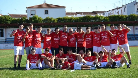 Fin de semana histórico para el fútbol oliventino con dos títulos ligueros para la GMD