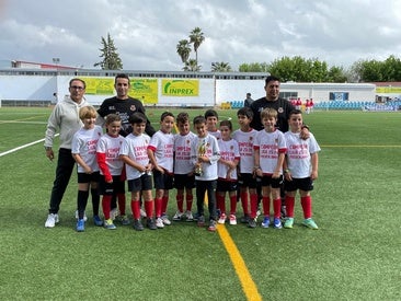 La Federación Extremeña de Fútbol entregó los trofeos de la temporada a tres equipos de la GMD