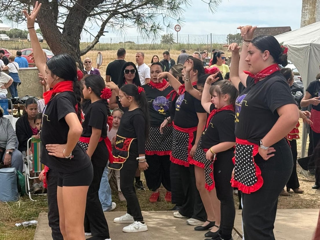 Los vecinos vuelven a celebrar San Isidro en el entorno de la Charca