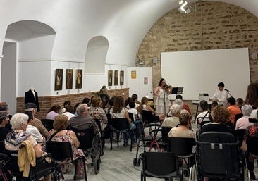 Usuarios de la Santa Casa participan en la jornada intergeneracional del Meegs
