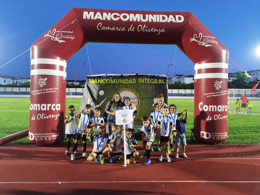 Más de 700 jóvenes de 13 municipios clausuran las ligas mancomunadas de fútbol y voleibol