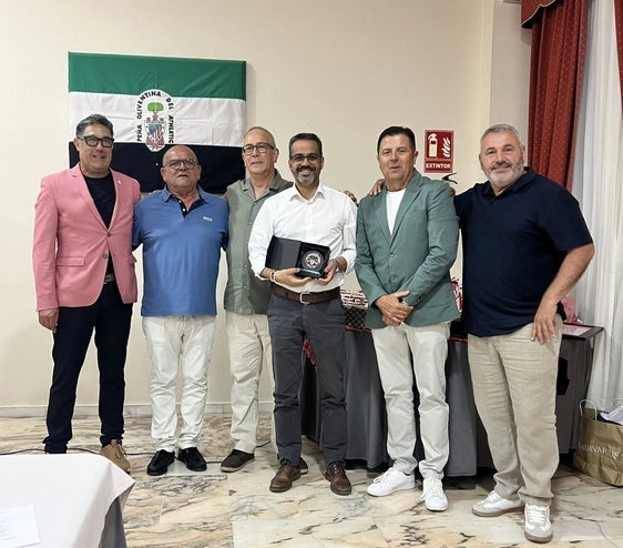 La Peña Oliventina del Athletic Club celebra medio siglo de pasión rojiblanca