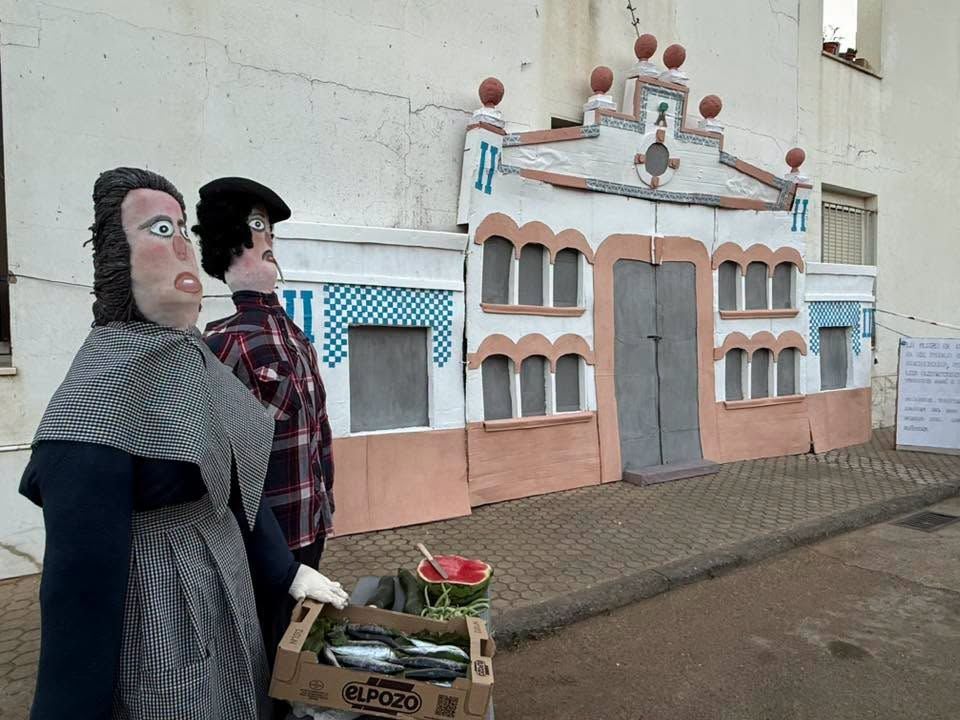 La Asociación de Mujeres 'Las Raparigas' gana el concurso de Muñecas de San Juan