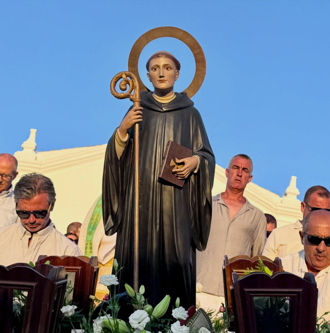 San Benito de la Contienda honra a su patrón con la tradicional procesión en el corazón de sus fiestas