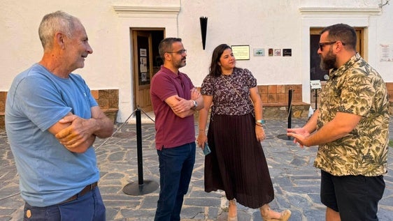 'Como un cirio' gana el I Certamen de Relatos Queer de Olivenza