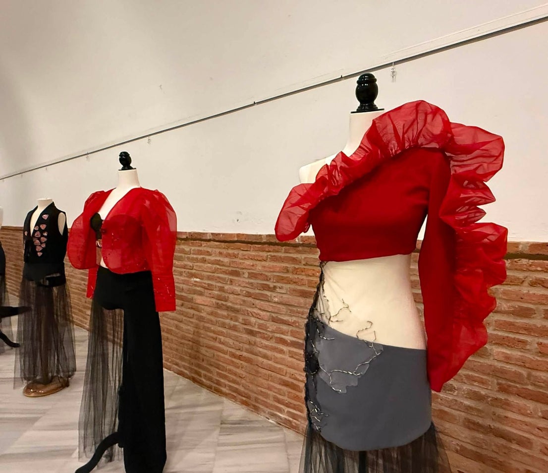 Las hermanas Rodríguez Ramallo deslumbran con su colección de moda 'Desde Olivenza, Due'
