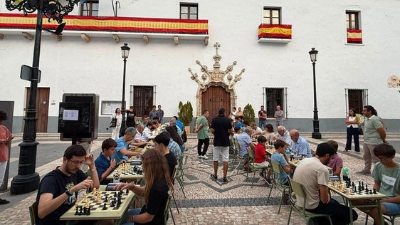 El XIV Torneo de Ajedrez Ciudad de Olivenza reúne a 35 participantes
