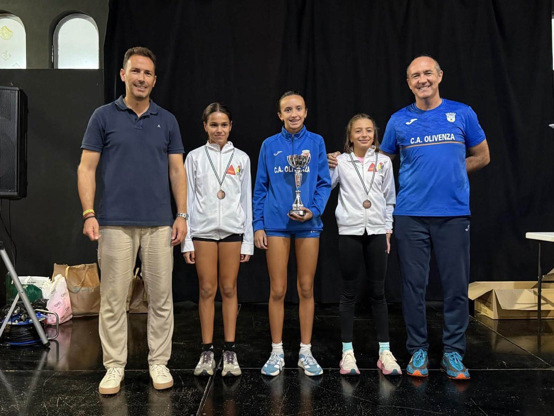 Más de 200 deportistas en la V Carrera Popular a pesar de la lluvia