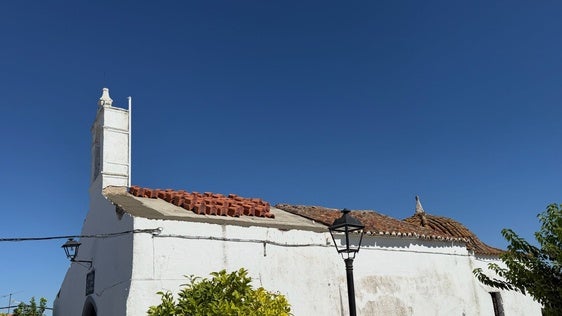 El tejado muestra los trabajos de renovación.