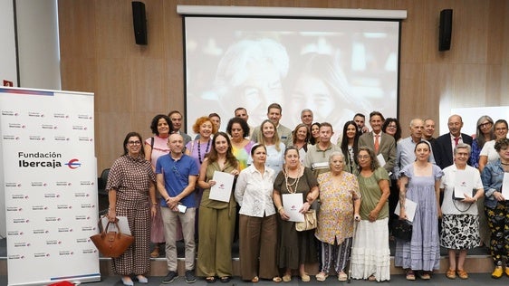 Momento del recibimiento de los proyectos aprobados.