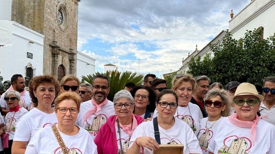 La ruta comenzó con el corte de la cinta.