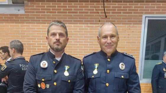 Catarroja reconoce la labor solidaria de la Policía Local de Olivenza tras la DANA