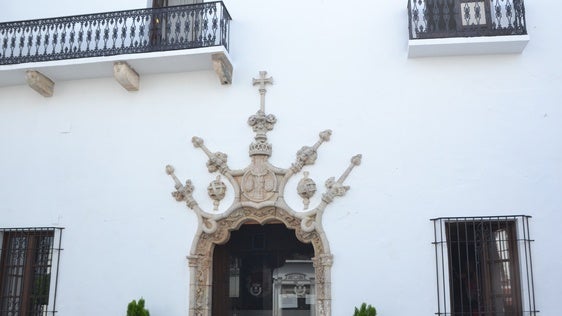 Entrada al Ayuntamiento oliventino.