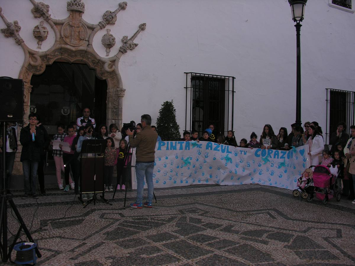 Acto celebrado por el Día Mundial del Autismo y en apoyo a la solicitud presentada por el Francisco Ortiz. 