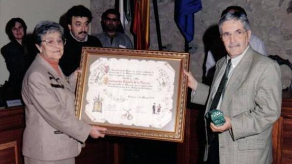 Entrega del título de Hija Predilecta de Olivenza. 