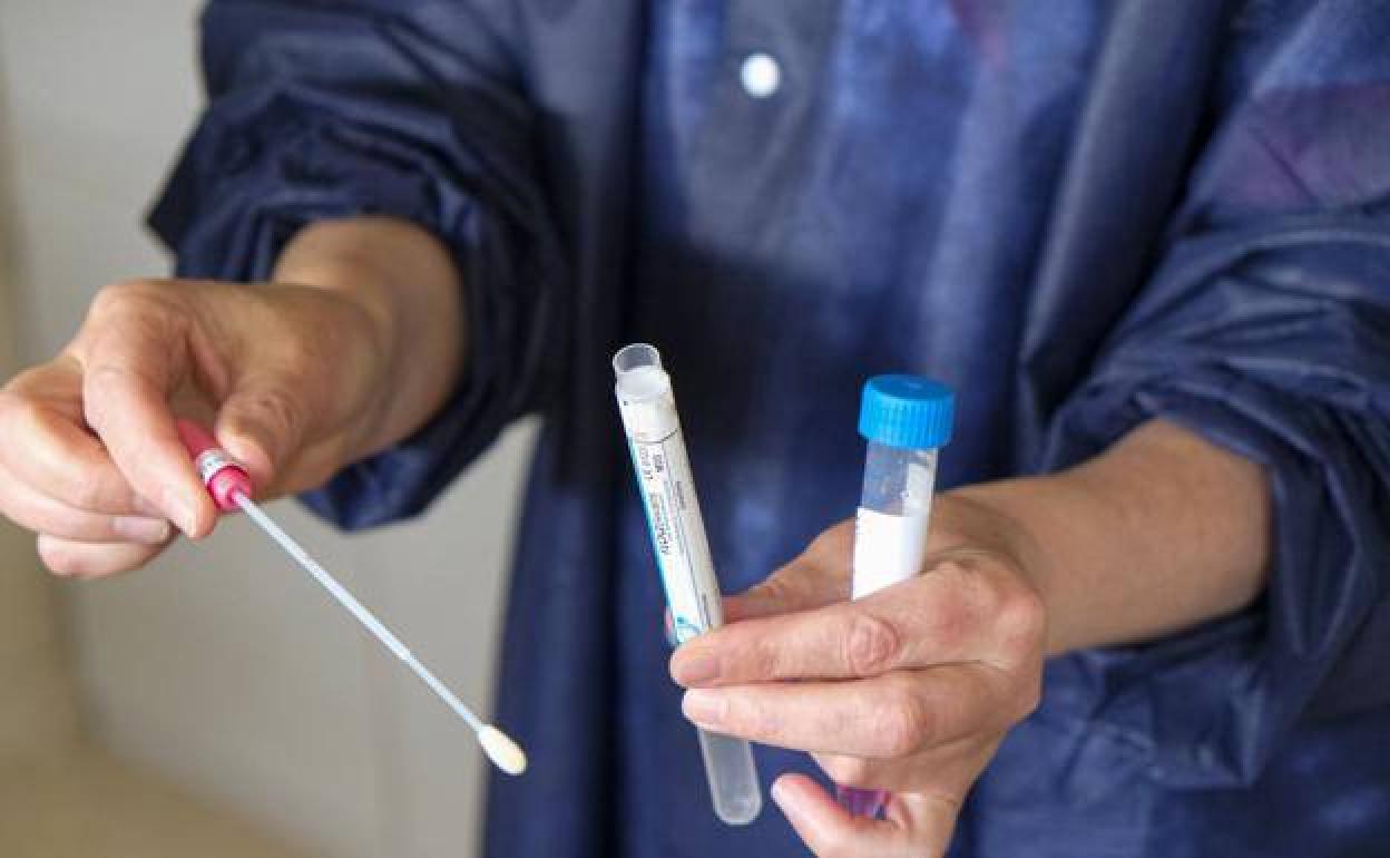 Puebla baja hasta los 81 casos activos