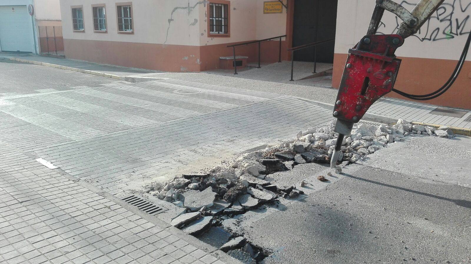 Montijo trabaja en la reparación de algunas de sus calles