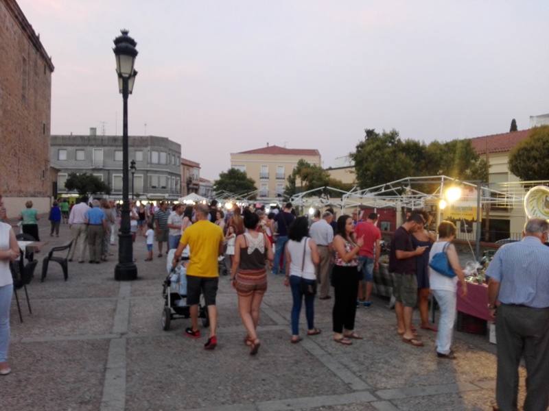 Buena acogida del Mercado Artesanal en la festividad de "Santa María de Agosto"