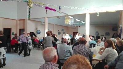 Alrededor de 200 personas asistieron a la II Edición de las Migas Navideñas en el Club Hogar de la Tercera Edad