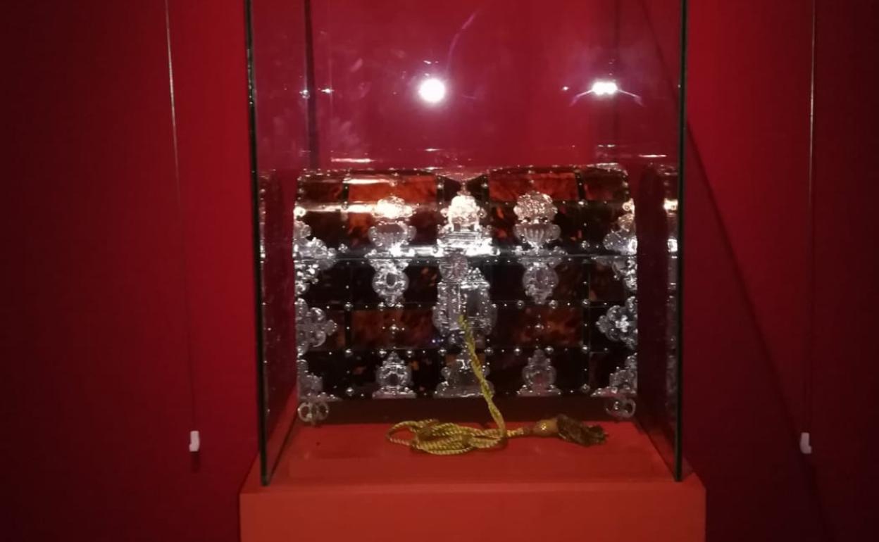 La arqueta eucarística, pieza invitada en el Museo de la Catedral de Badajoz