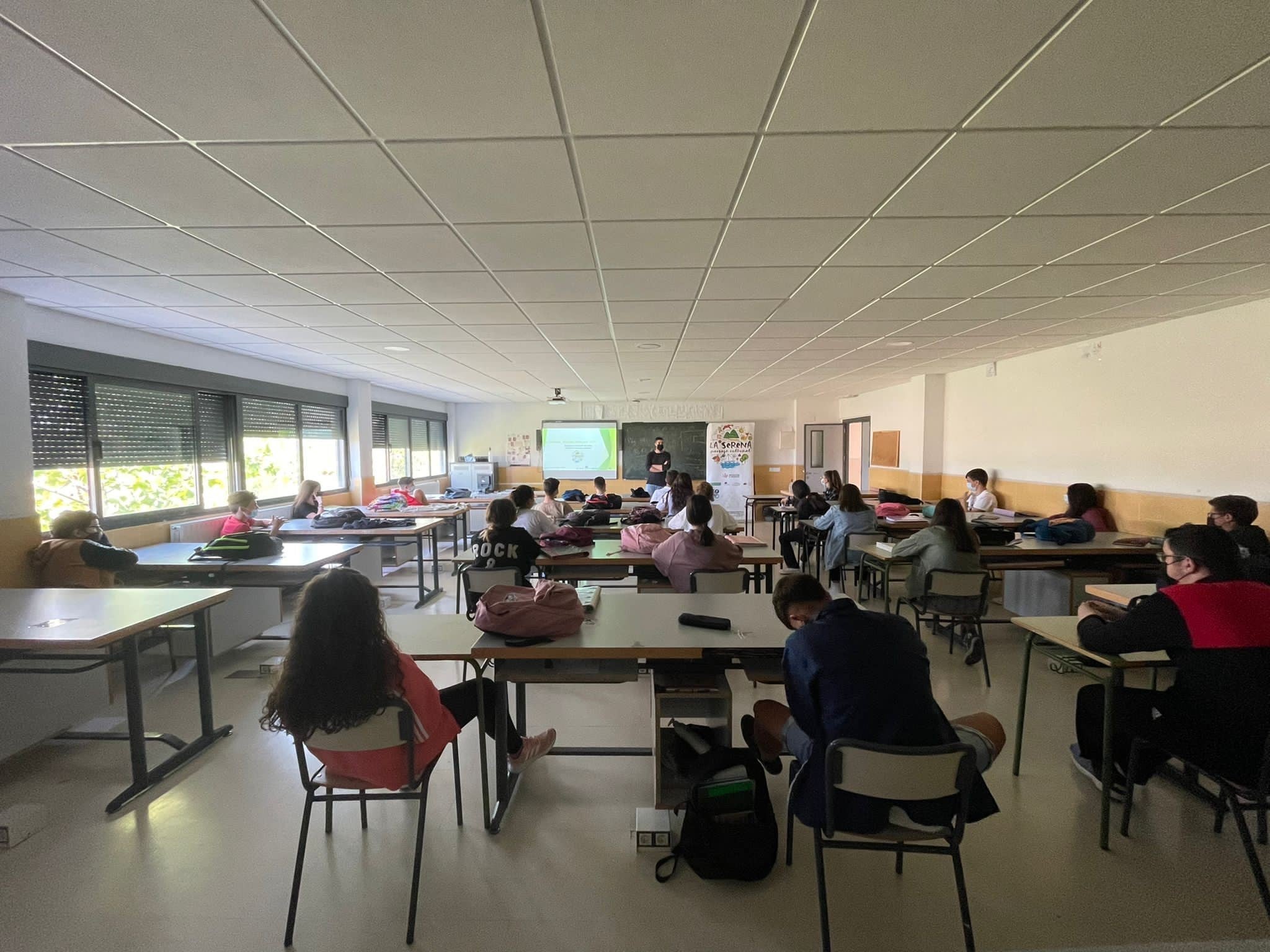 La charla en una de las aulas del IES Quintana 