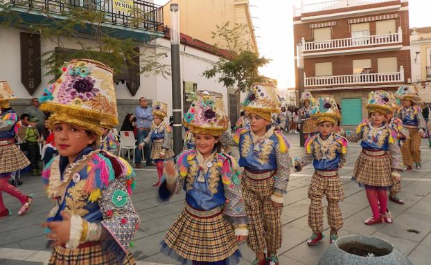 Los Chiquigrandes ganaron el primer premio del desfile infantil en 2020 