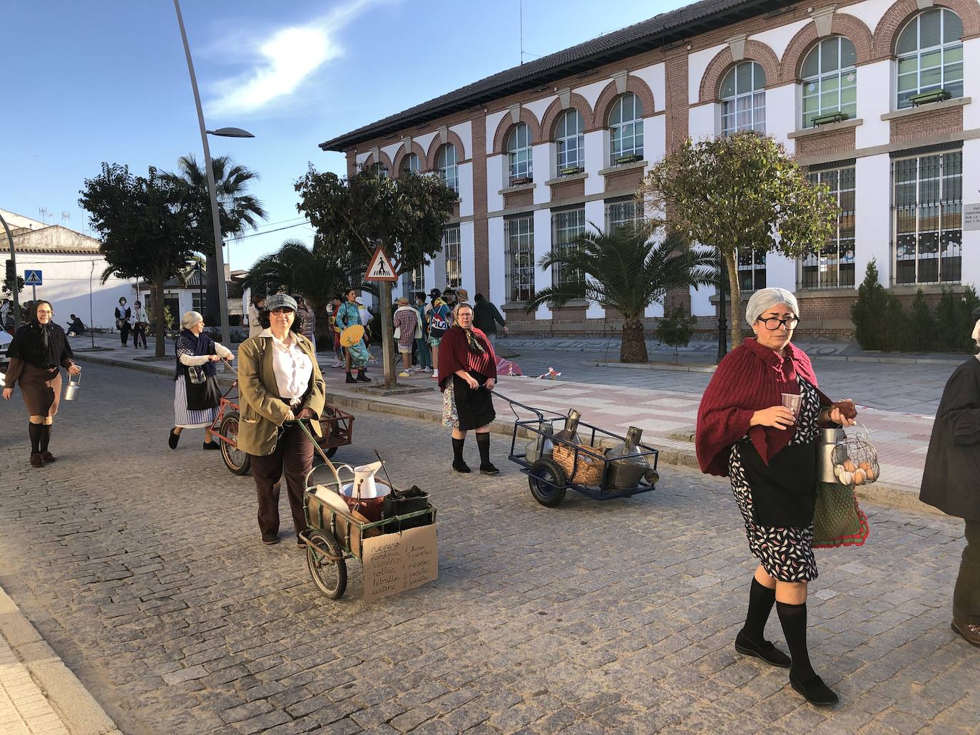 Fotos: El desfile de adultos hace brillar las calles de Quintana