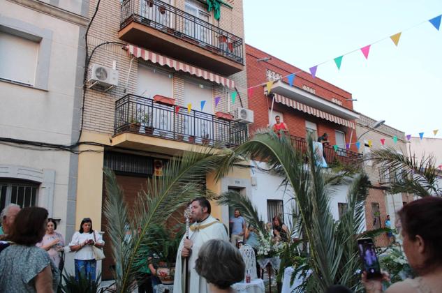 Fotos: Centenares de vecinos acompañaron a la Virgen del Carmen en su regreso al camino de Zalamea