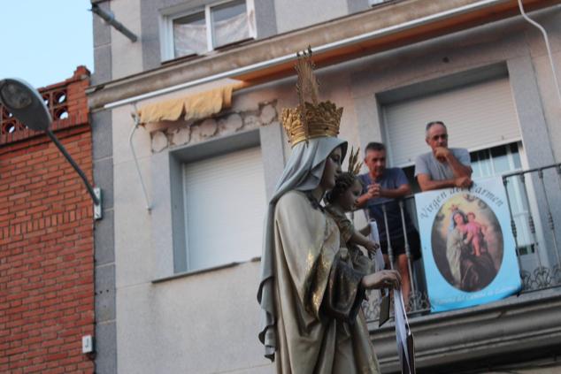Fotos: Centenares de vecinos acompañaron a la Virgen del Carmen en su regreso al camino de Zalamea