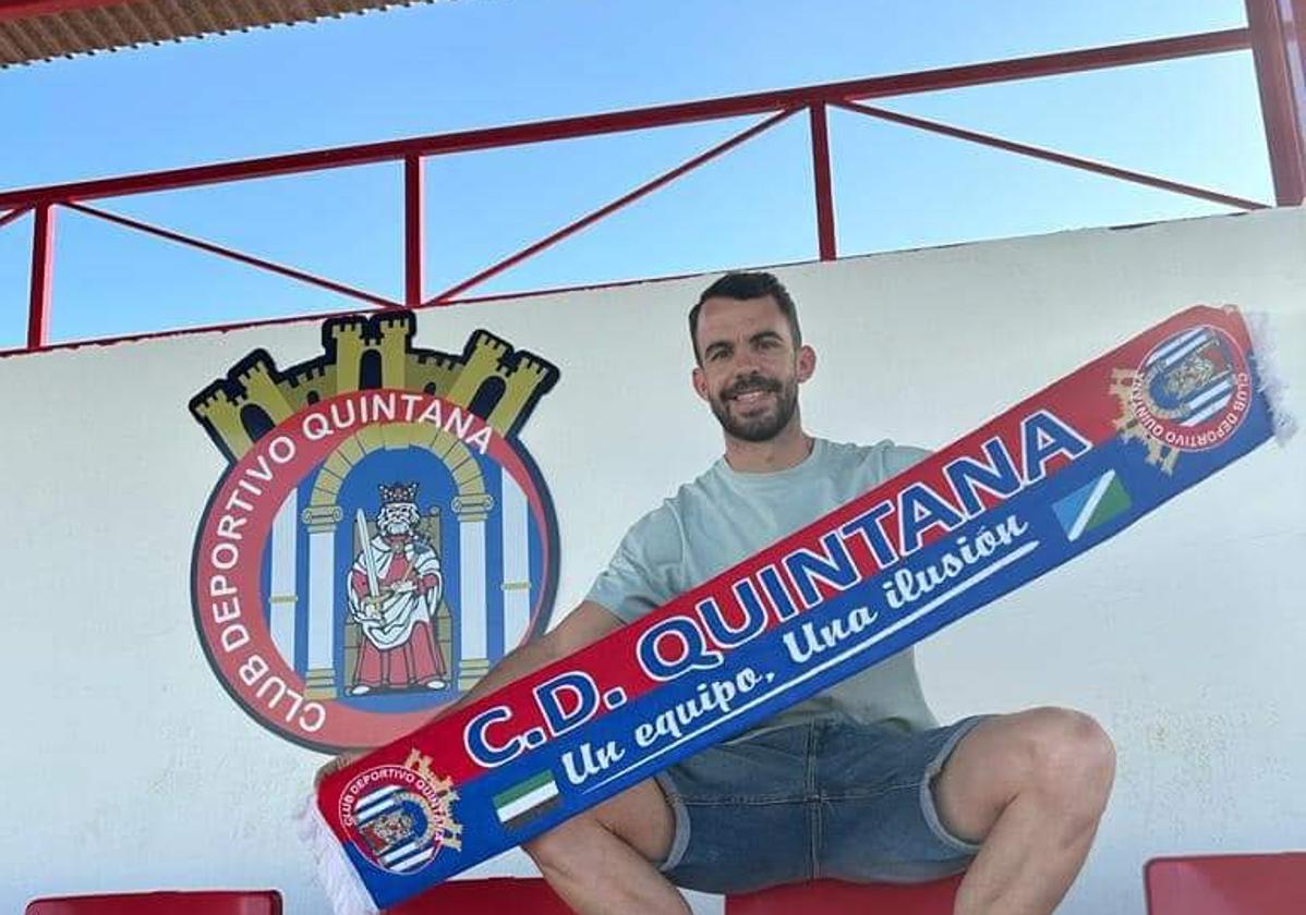 'Cartón', seguirá en el CD Quintana esta temporada