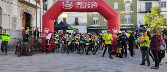 Éxito de participación en la Extremafem 'Es Natural'
