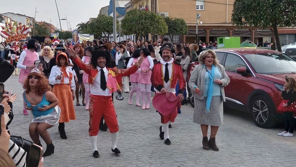Fotos: Orginalidad, color y calidad en un lunes de Carnaval que brilló con luz propia