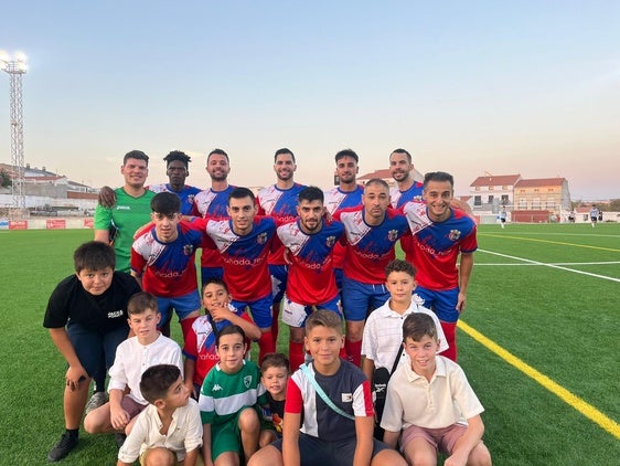 El CD Quintana cae por la mínima ante el CD Pozoblanco en el Trofeo el Emigrante