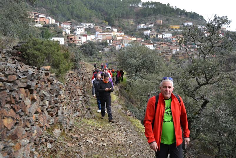 «El senderismo sirve para desconectar y disfrutar de la región»