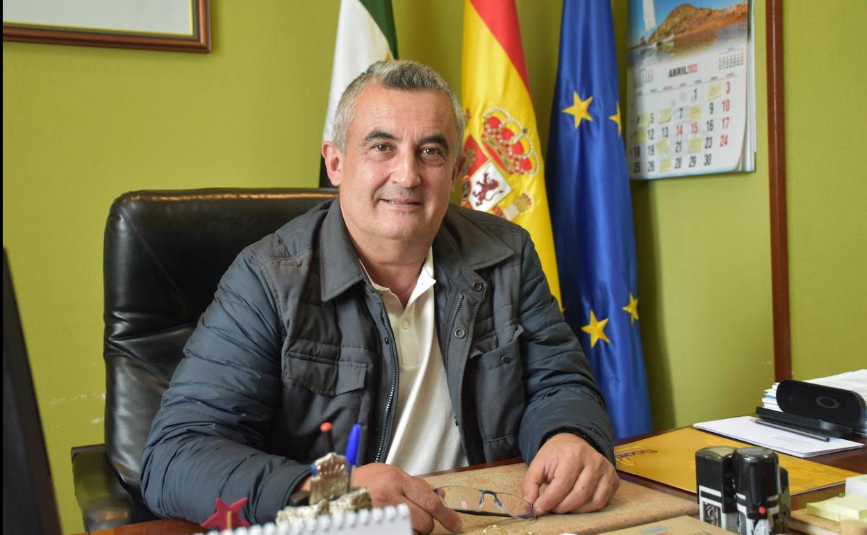Andrés Hernáiz de Sixte, alcalde y diputado del Área de Contratación y Fondos Europeos. 