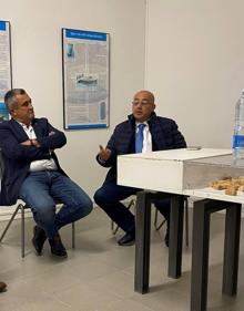 Imagen secundaria 2 - Varios momento de la asistencia sanvicenteña a la celebración de la Comisión Ejecutiva de Retecork. 