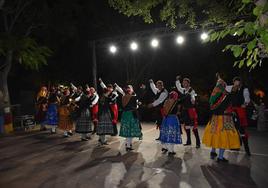 La XIII edición del Festival Folklórico Sanvicenteño se celebra este sábado