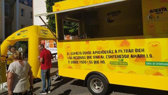 San Vicente se suma a la campaña de reciclaje 'Acierta con el amarillo'