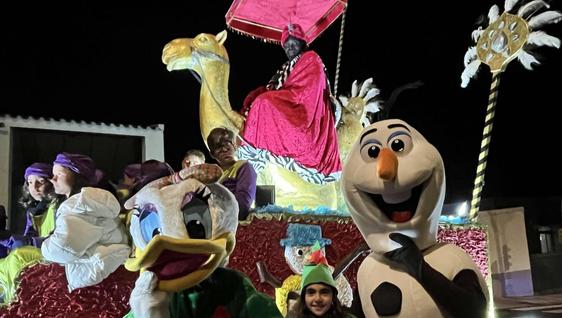 San Vicente recibe la visita de los Reyes Magos (II)
