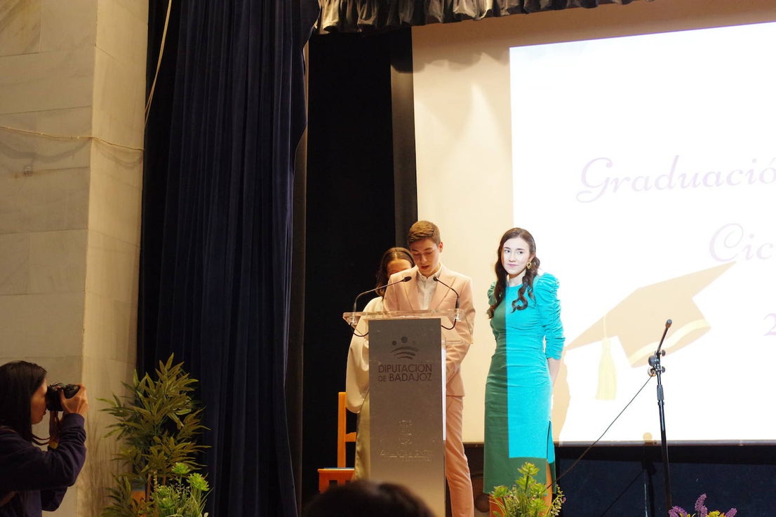 Graduados los alumnos de bachillerato y ciclo del instituto Joaquín Sama (II)