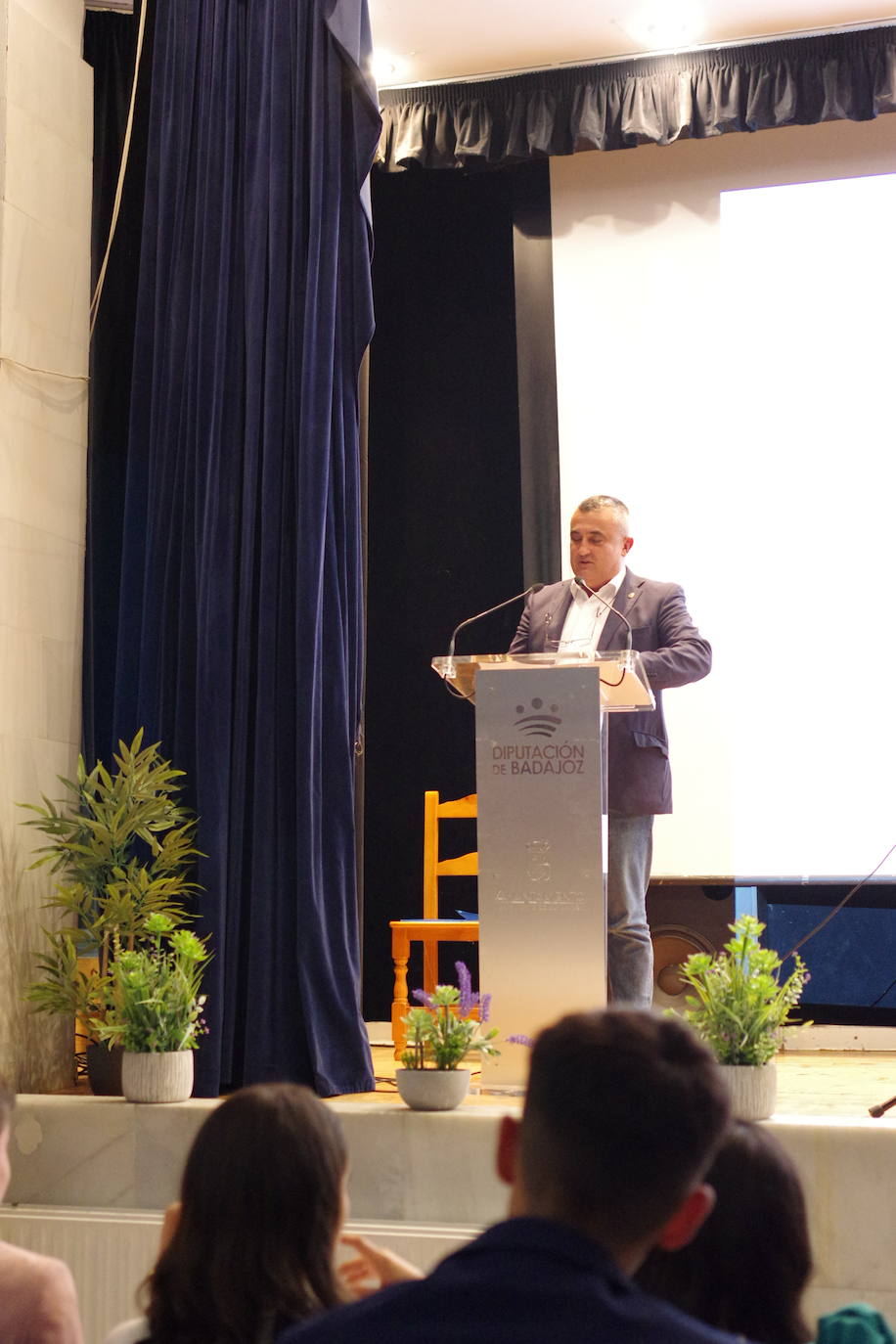 Graduados los alumnos de bachillerato y ciclo del instituto Joaquín Sama (II)