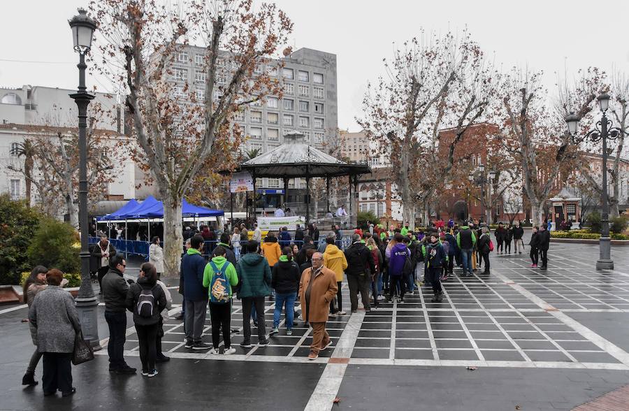 La lluvia que cayó a última hora de la mañana redujo la participación en el evento